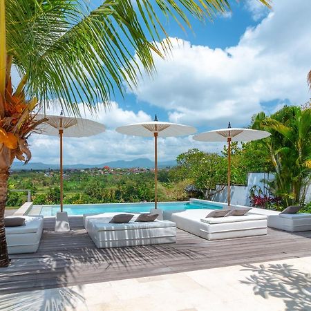 Villa Rasa Senang, With Private Cook And Pool Karangasem  Exterior photo
