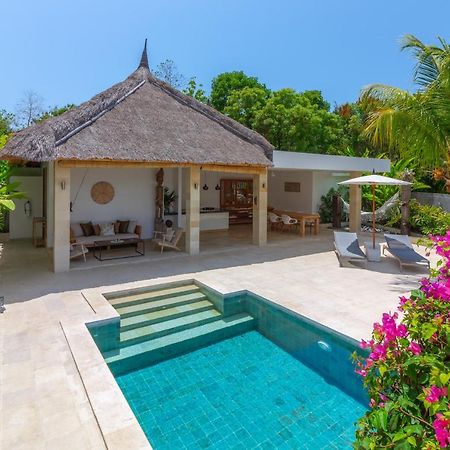 Villa Rasa Senang, With Private Cook And Pool Karangasem  Exterior photo