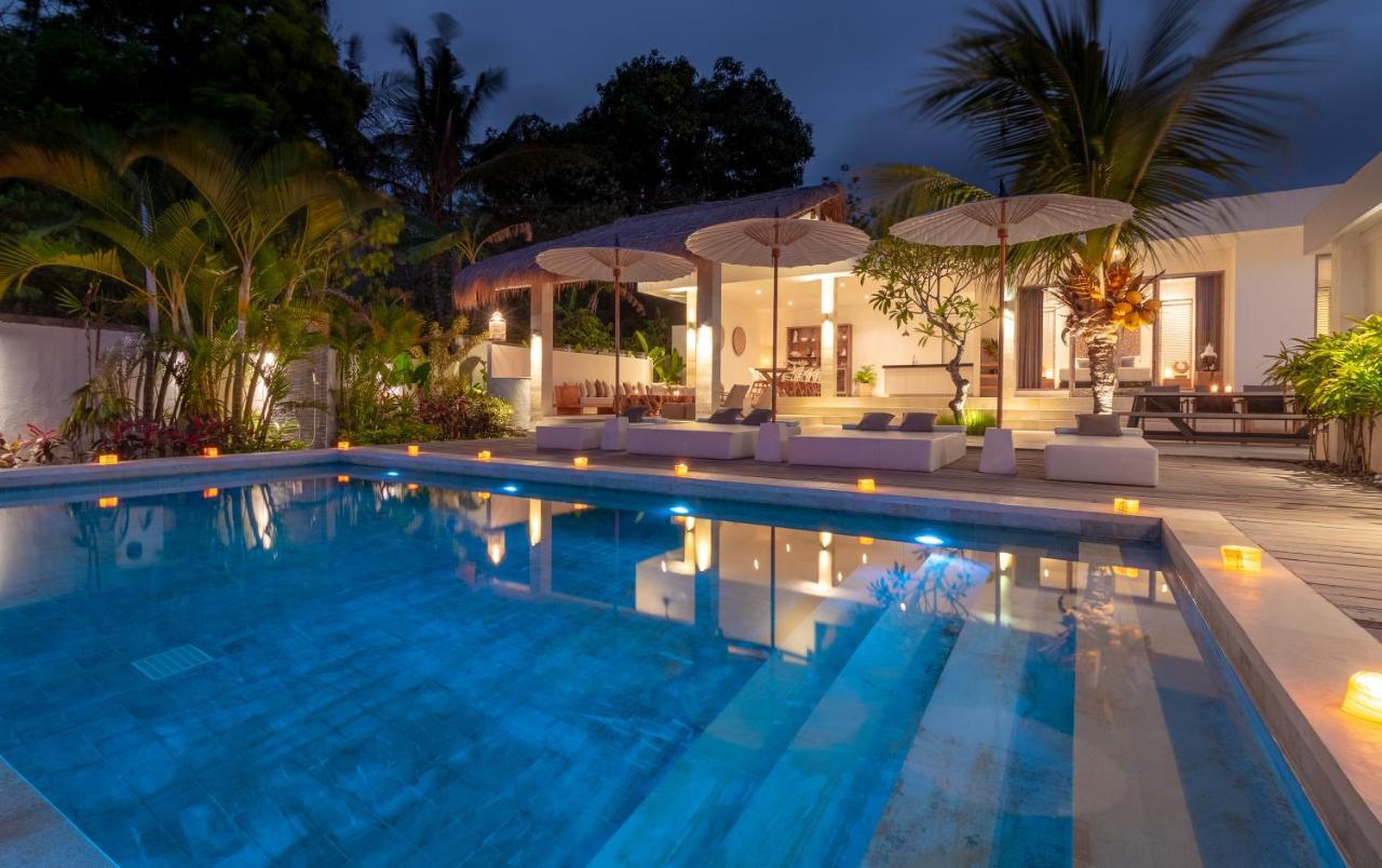 Villa Rasa Senang, With Private Cook And Pool Karangasem  Exterior photo